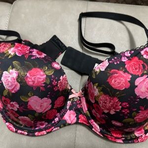 Victoria Secret floral body by Victoria bra excellent condition